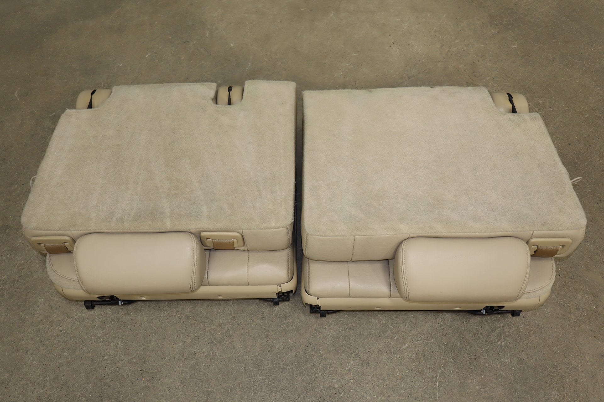 07-14 Tahoe Yukon Suburban Escalade Leather 3rd Row Seat