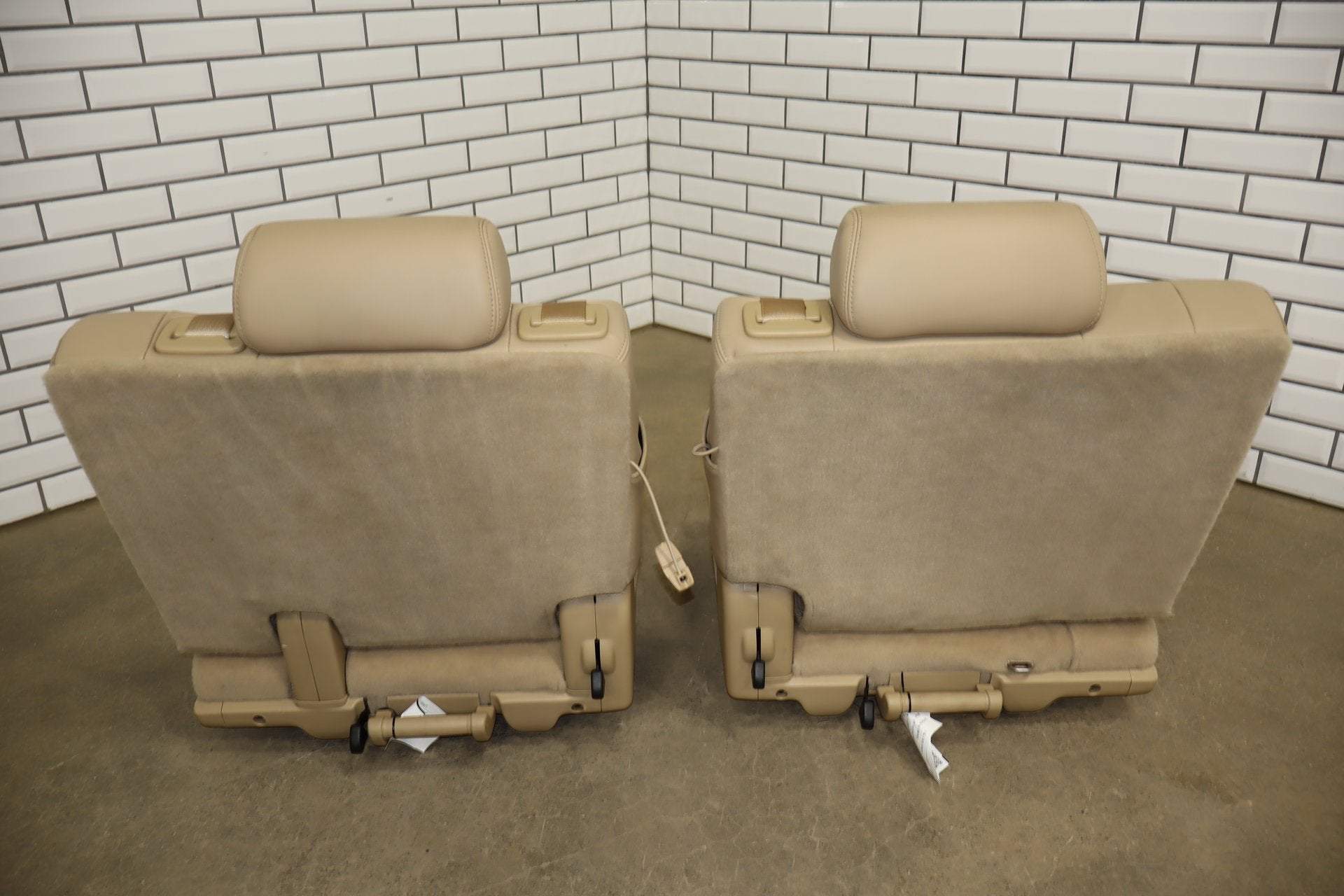 07-14 Tahoe Yukon Suburban Escalade Leather 3rd Row Seat