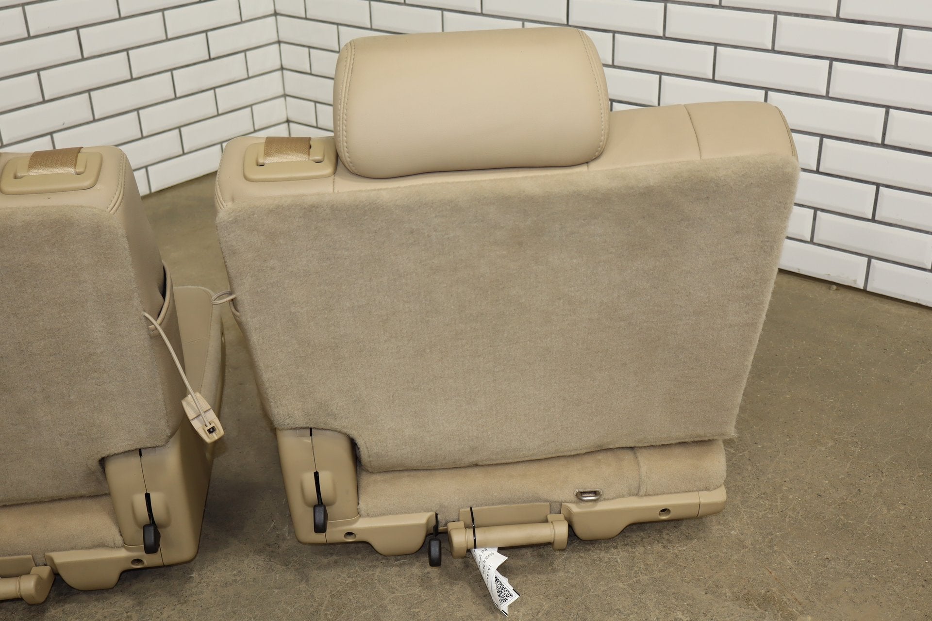 07-14 Tahoe Yukon Suburban Escalade Leather 3rd Row Seat