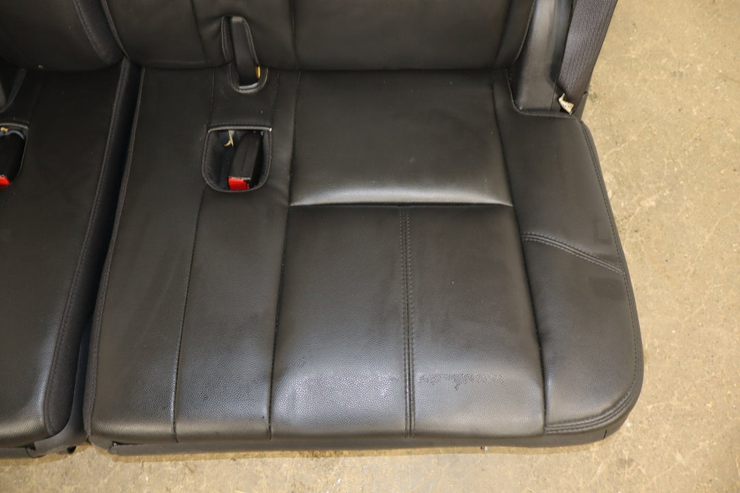 07 - 14 Tahoe Yukon Suburban Escalade Leather 3rd Row Seat Ebony 193