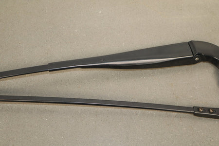 07-17 Lexus LS460 (XF40) Windshield Wiper Arms Pair