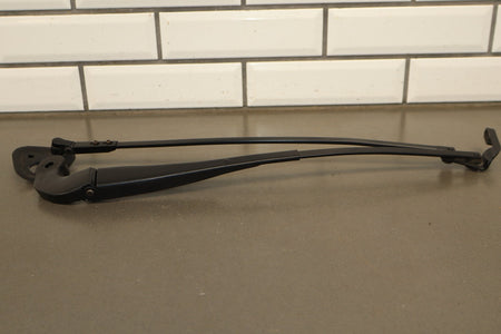 07-17 Lexus LS460 (XF40) Windshield Wiper Arms Pair