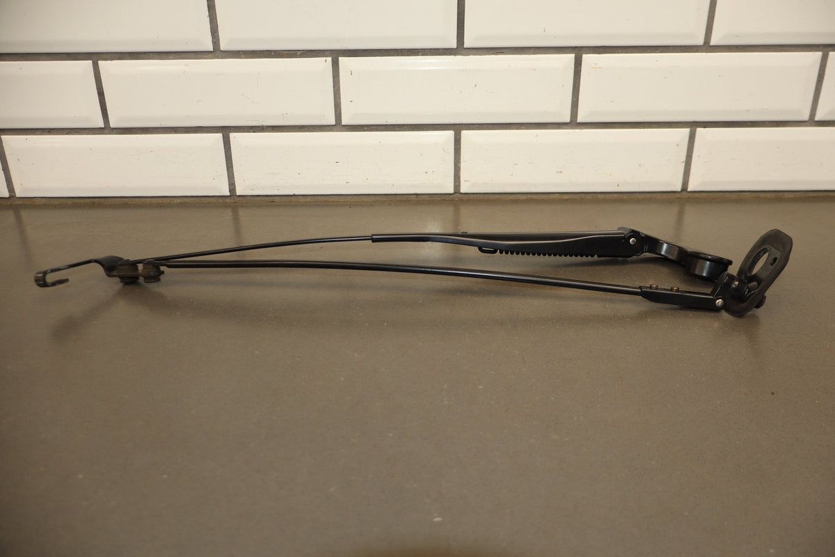 07-17 Lexus LS460 (XF40) Windshield Wiper Arms Pair