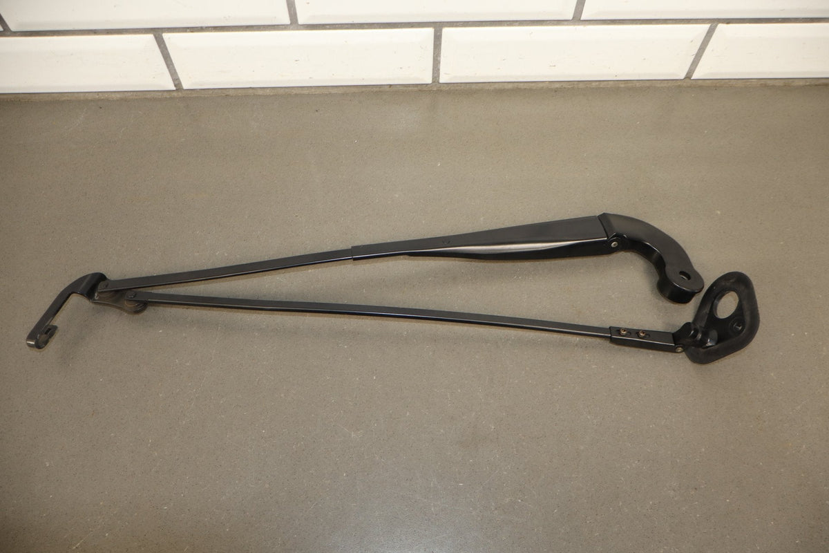 07-17 Lexus LS460 (XF40) Windshield Wiper Arms Pair
