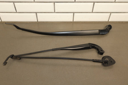 07-17 Lexus LS460 (XF40) Windshield Wiper Arms Pair
