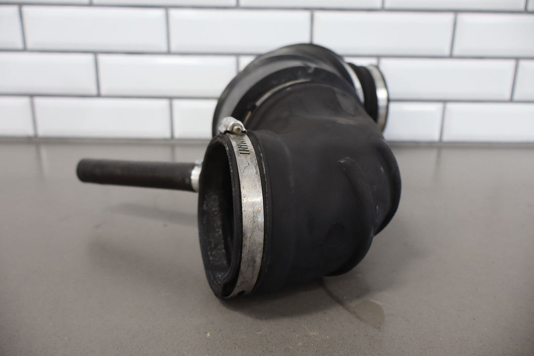 07 - 18 Dodge 6.7 Cummins Diesel RAM ACTIVE Air Intake Cleaner Duct OEM 72142234