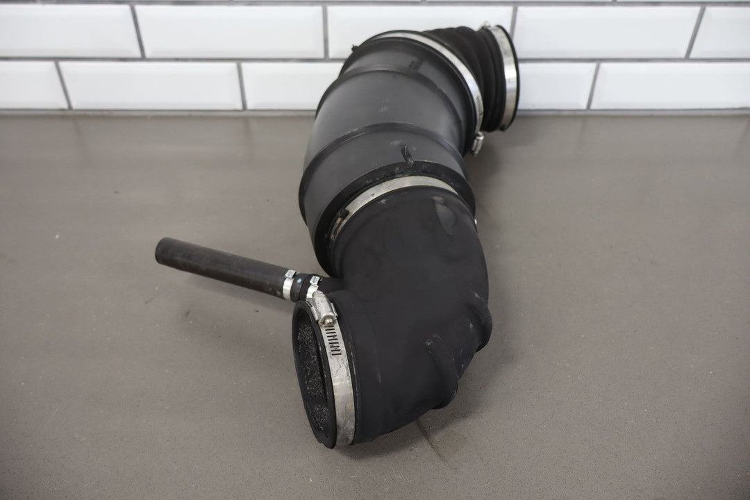 07 - 18 Dodge 6.7 Cummins Diesel RAM ACTIVE Air Intake Cleaner Duct OEM 72142234
