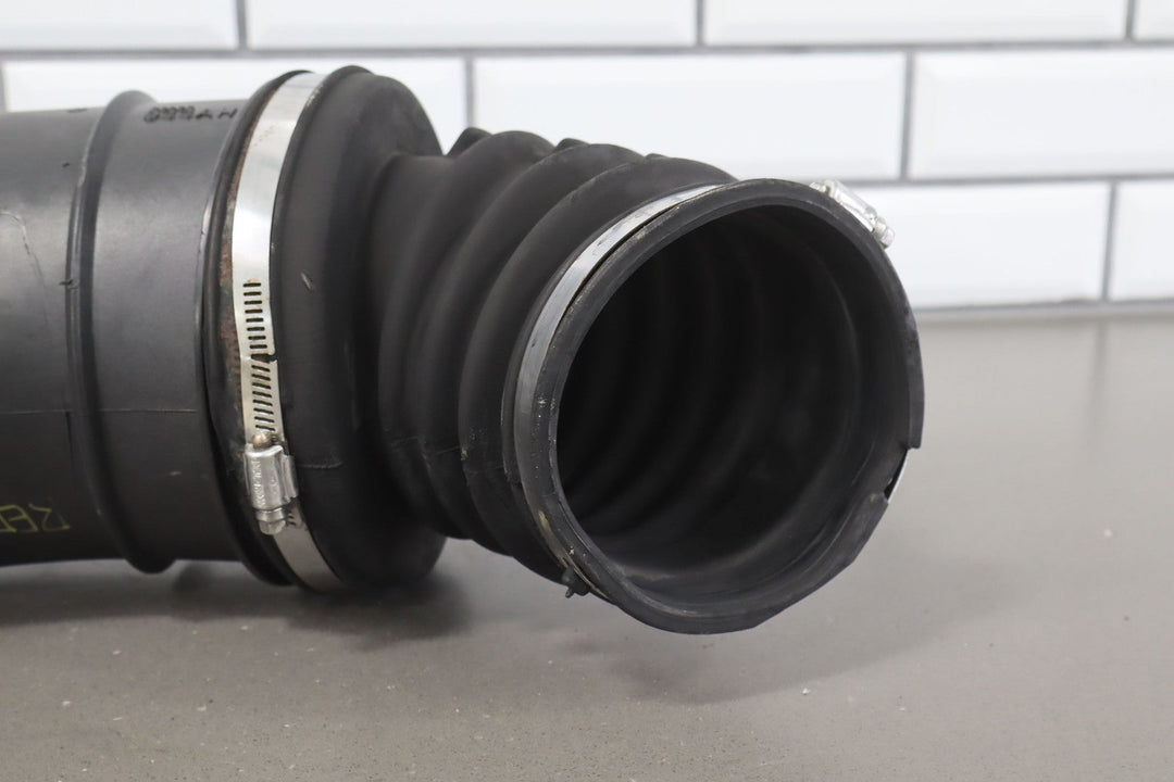 07 - 18 Dodge 6.7 Cummins Diesel RAM ACTIVE Air Intake Cleaner Duct OEM 72142234