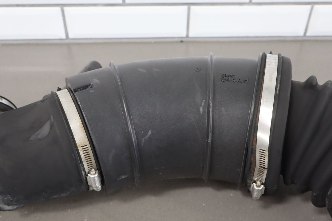 07 - 18 Dodge 6.7 Cummins Diesel RAM ACTIVE Air Intake Cleaner Duct OEM 72142234