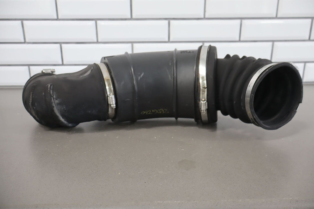 07 - 18 Dodge 6.7 Cummins Diesel RAM ACTIVE Air Intake Cleaner Duct OEM 72142234