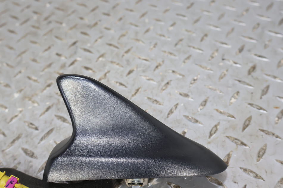 2015 Chevrolet Camaro- Antenna