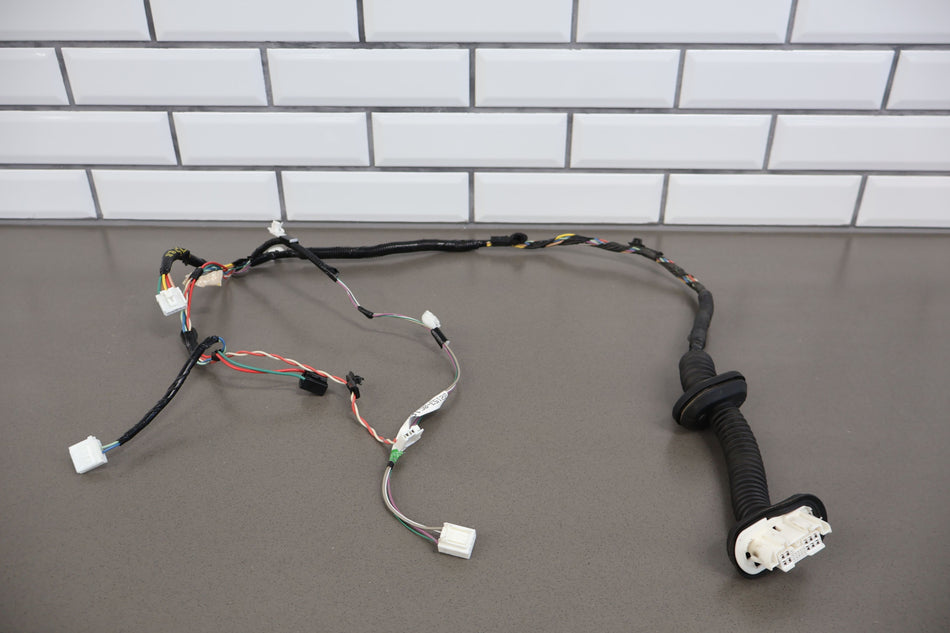 2017 Toyota Tundra Crew Cab Rear Right RH Door Wiring Harness (82153-0CB160)