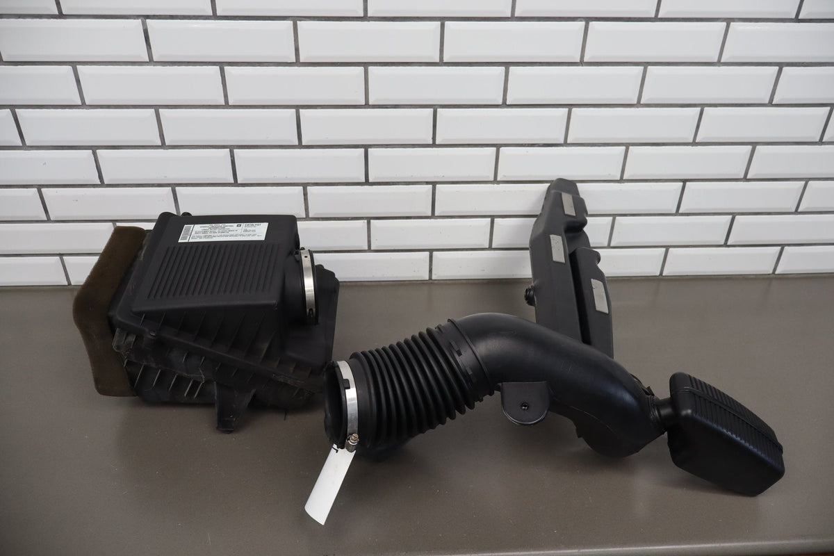 08-09 Chevy Tahoe Hybrid 6.0 LFA Air Cleaner Box 25873812