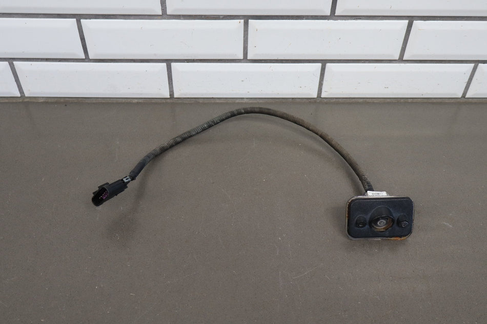 08-09 Hummer H2 Rear Bumper Reverse Camera UVC