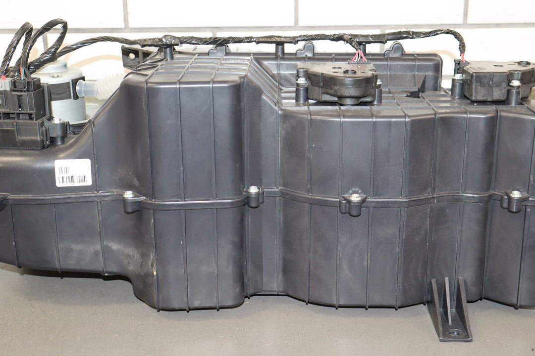 08 - 09 Hummer H2 REAR Heater HVAC Housing W/Blower Motor
