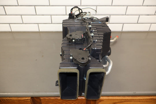 08 - 09 Hummer H2 REAR Heater HVAC Housing W/Blower Motor
