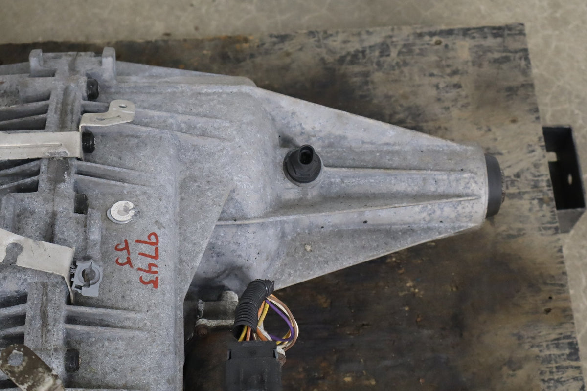 08-09 Hummer H2 Transfer Case Electric 32-Spline 6L80