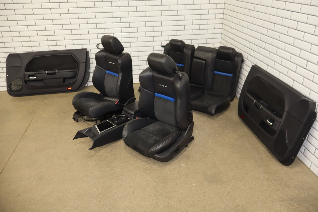 08 - 10 Dodge Challenger SRT - 8 Leather Seats with Door Panels/Console Interior Kit