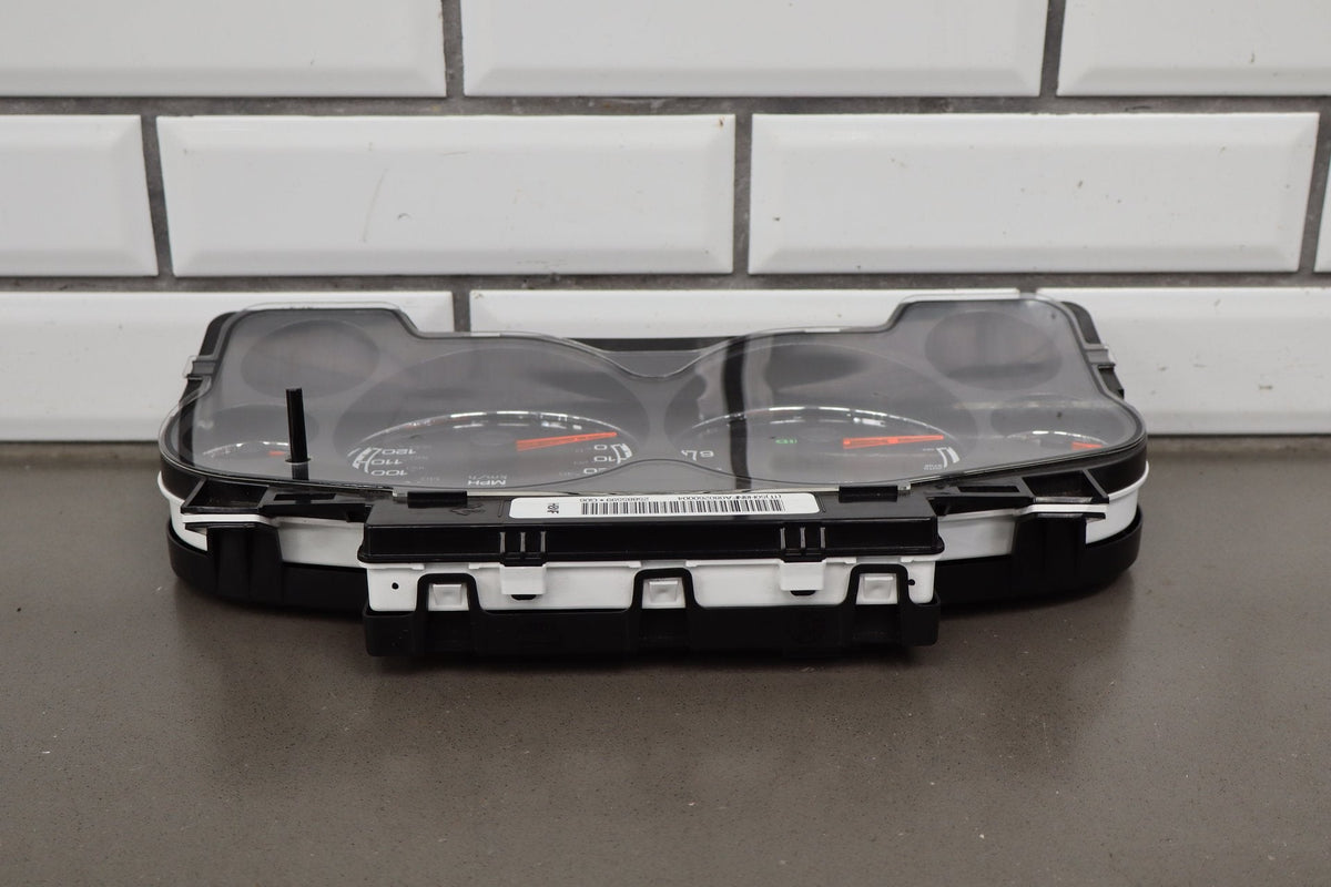 08-11 Chevy Tahoe Yukon Hybrid Cluster 25970356 120 MPH 214k