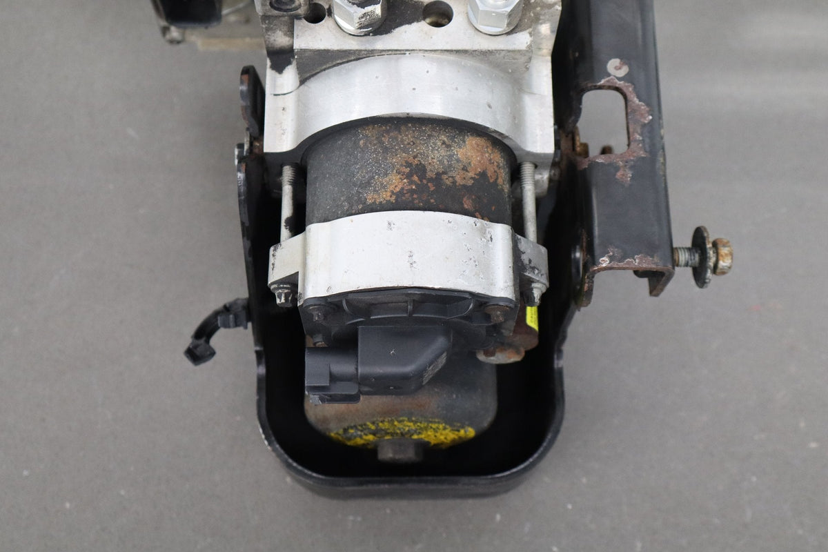 08-13 Chevy Tahoe Hybrid ABS Pump Module J92 15879113