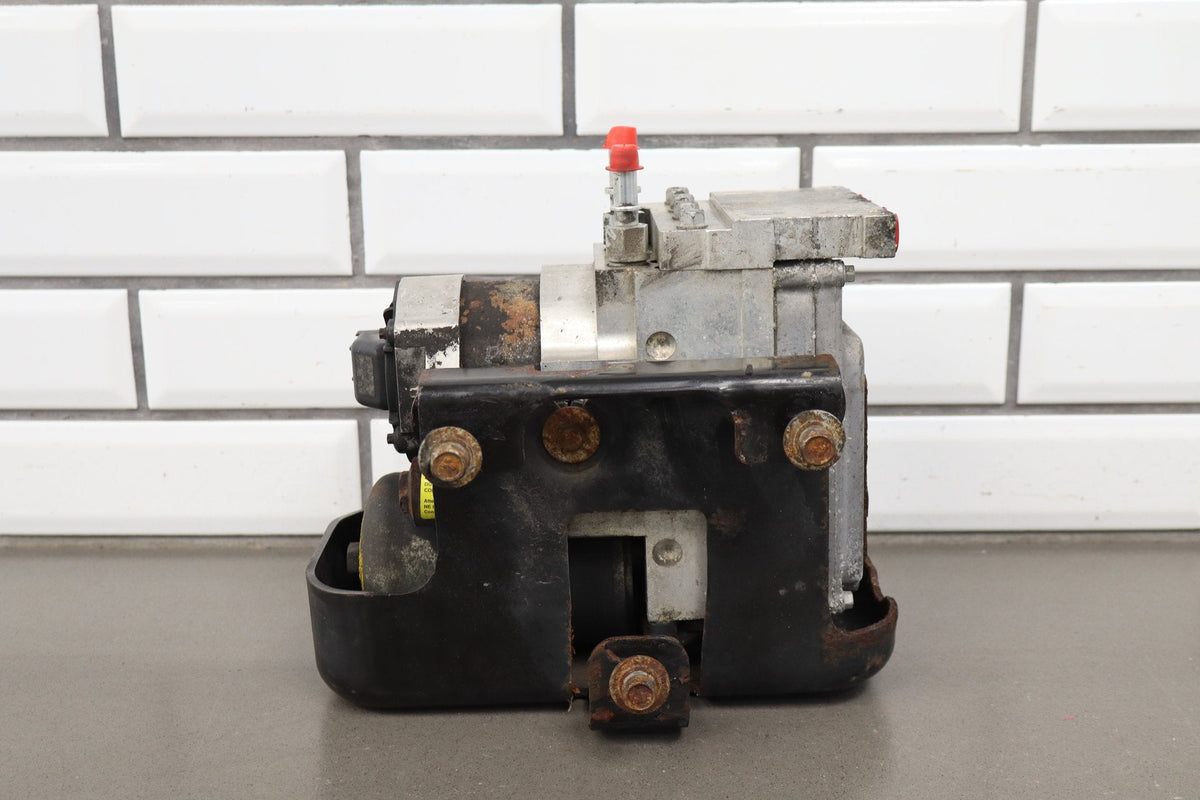 08-13 Chevy Tahoe Hybrid ABS Pump Module J92 15879113