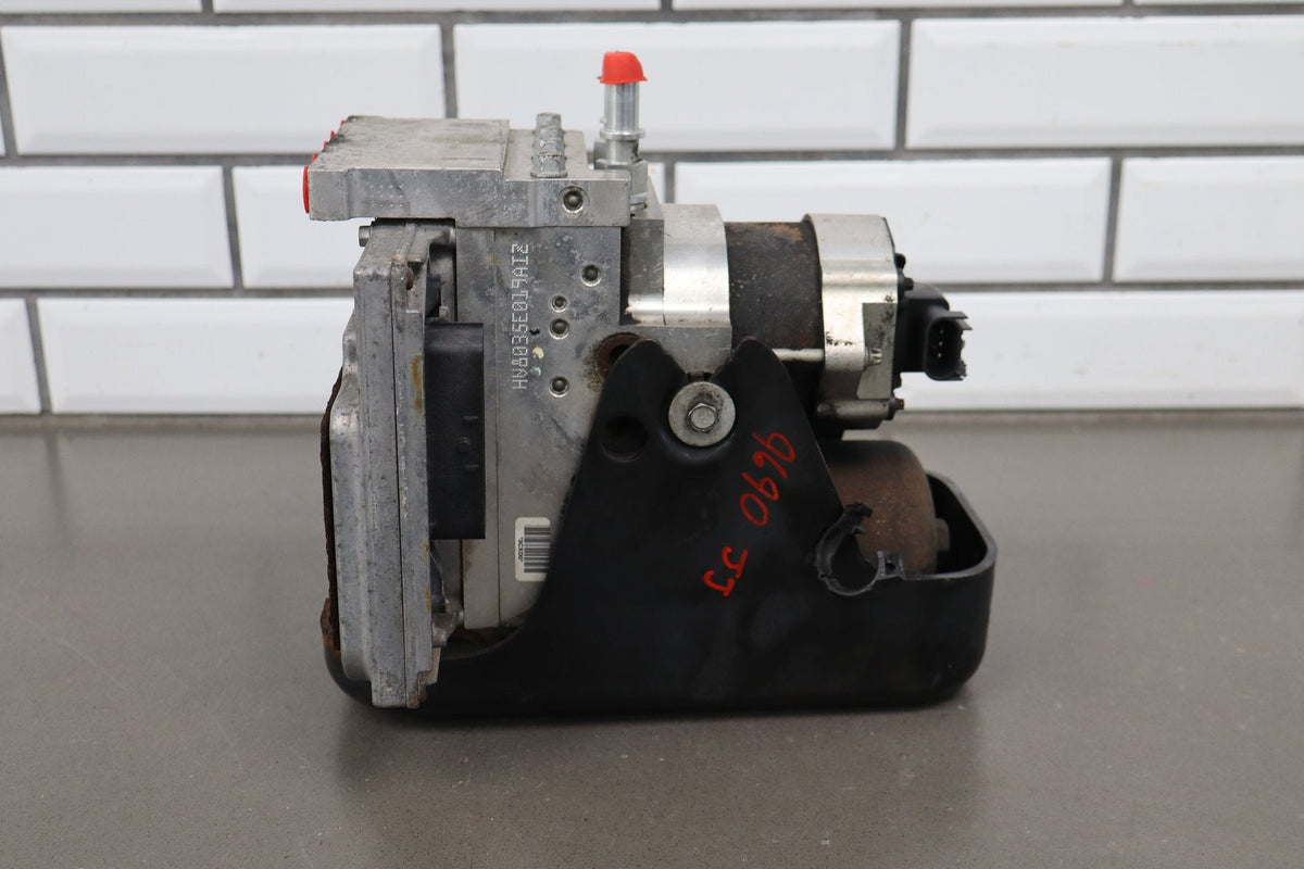 08-13 Chevy Tahoe Hybrid ABS Pump Module J92 15879113