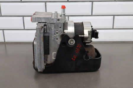 08-13 Chevy Tahoe Hybrid ABS Pump Module J92 15879113