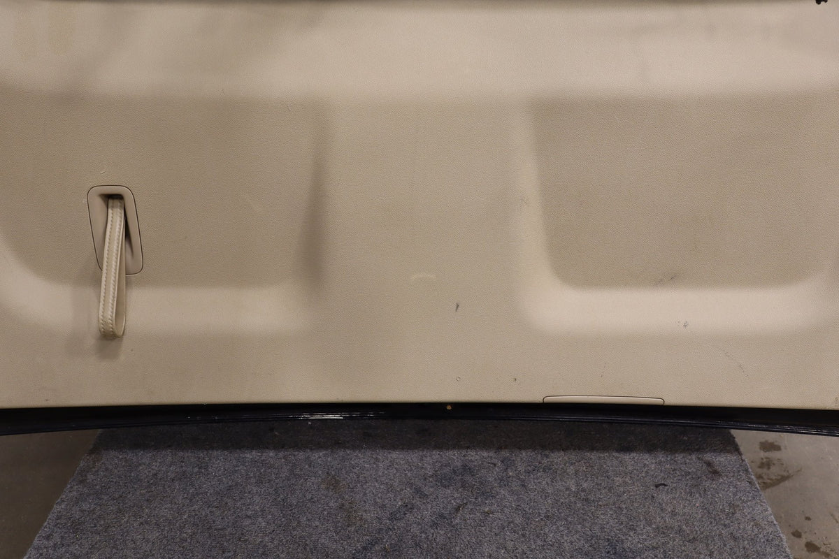 08-13 Chevy Tahoe Hybrid Liftgate Trunk Lid Less Spoiler (41)