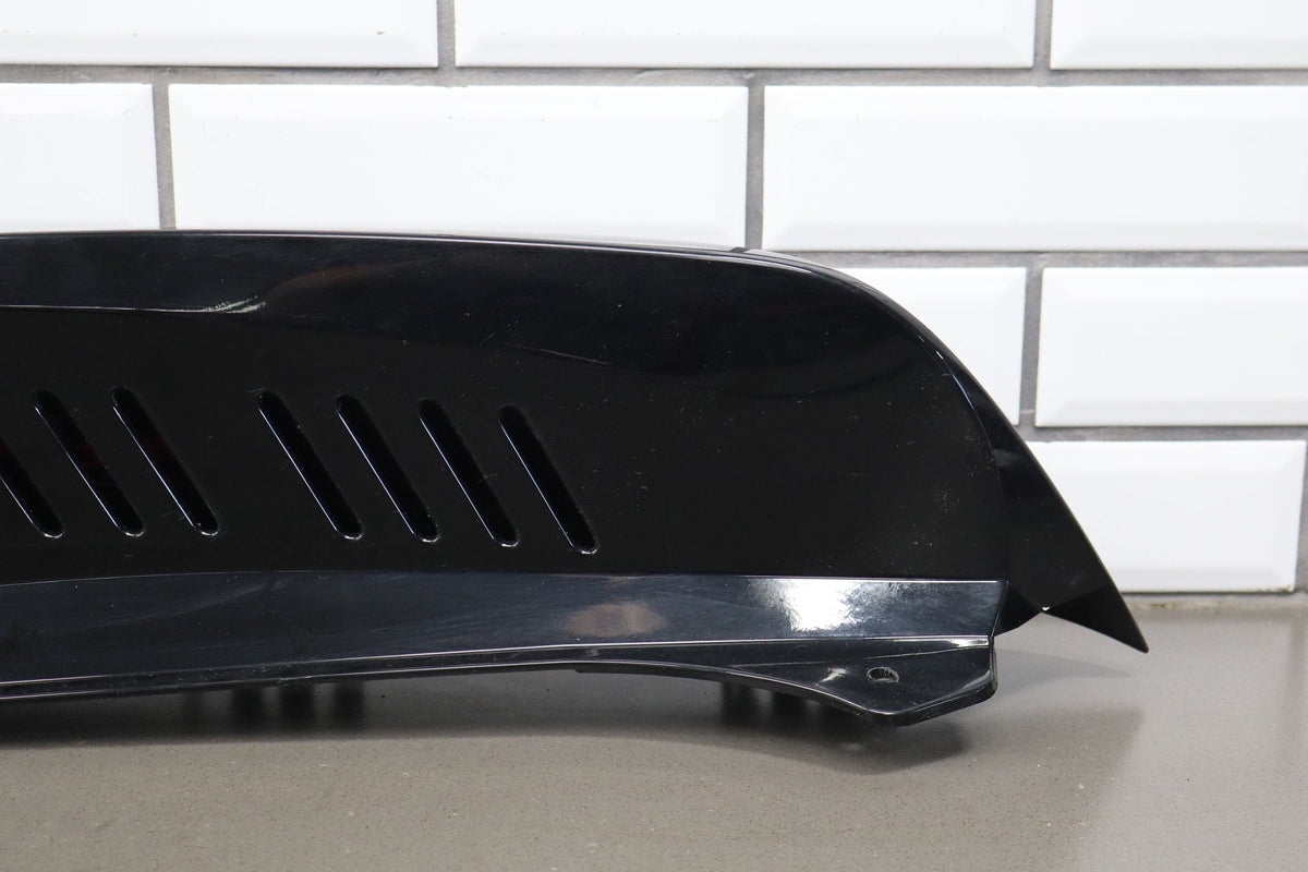 08-13 Chevy Tahoe Hybrid Pair Tail Panel Garnish Moldings 41