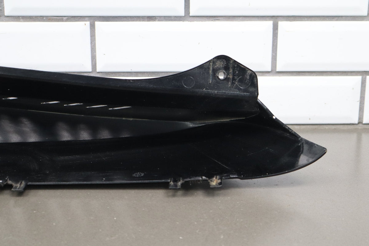 08-13 Chevy Tahoe Hybrid Pair Tail Panel Garnish Moldings 41