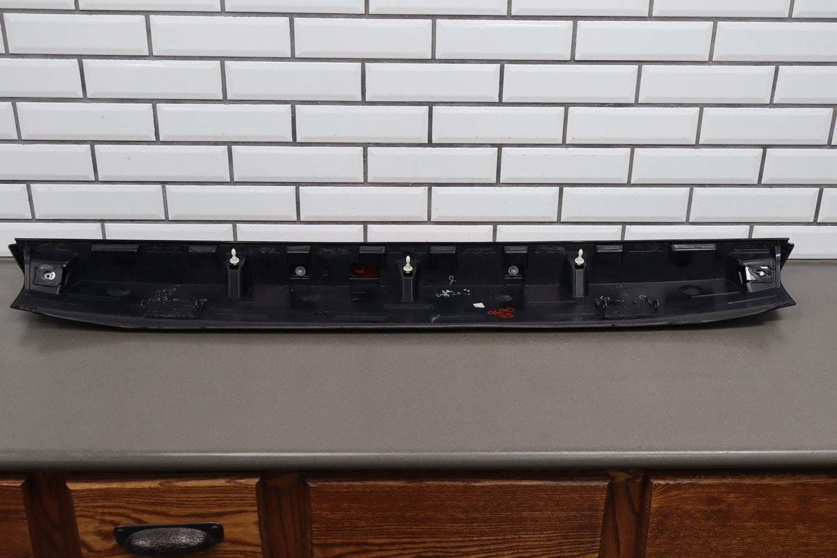 08-13 Chevy Tahoe Hybrid Rear Spoiler LED 3rd Brake (Black 41)