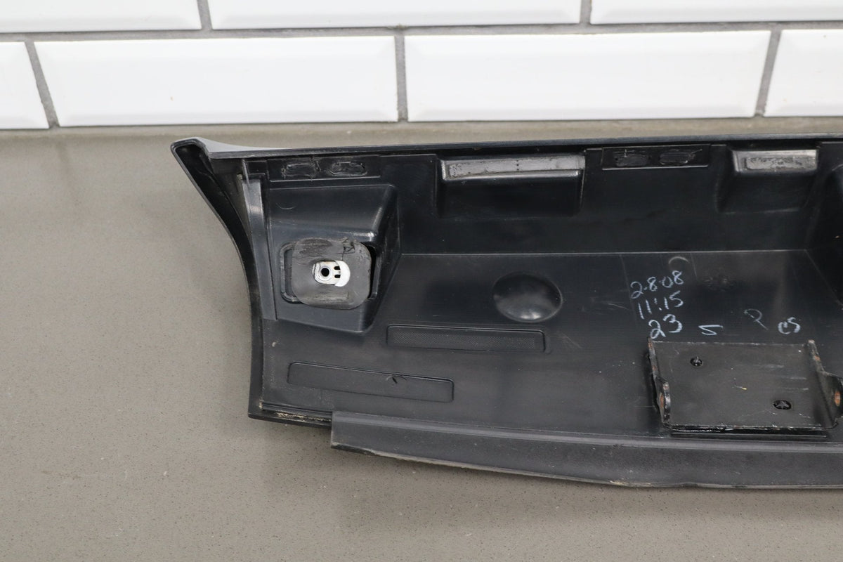 08-13 Chevy Tahoe Hybrid Rear Spoiler LED 3rd Brake (Black 41)