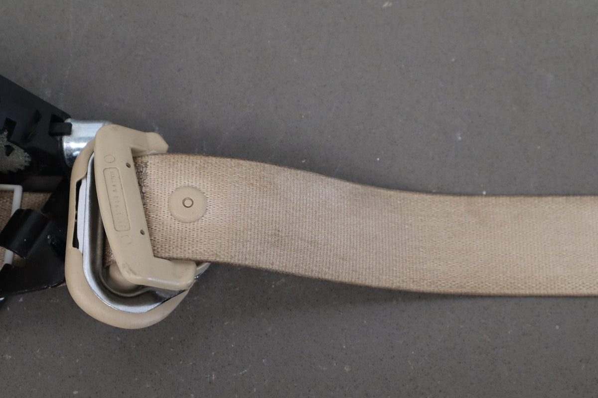 08-13 Chevy Tahoe Hybrid Right Front Seat Belt Light Cashmere 313