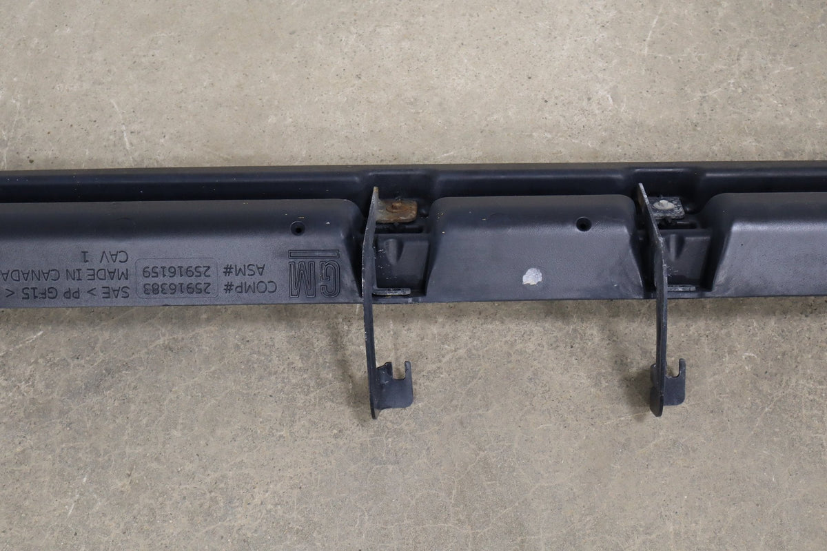 08-13 Chevy Tahoe Hybrid Running Boards 6pc Fender Door Moldings
