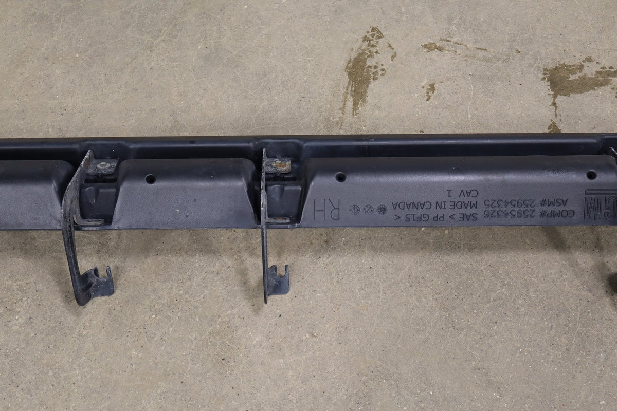 08-13 Chevy Tahoe Hybrid Running Boards 6pc Fender Door Moldings