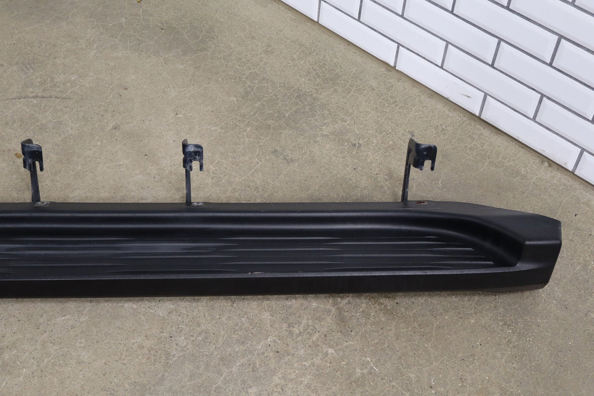 08-13 Chevy Tahoe Hybrid Running Boards 6pc Fender Door Moldings