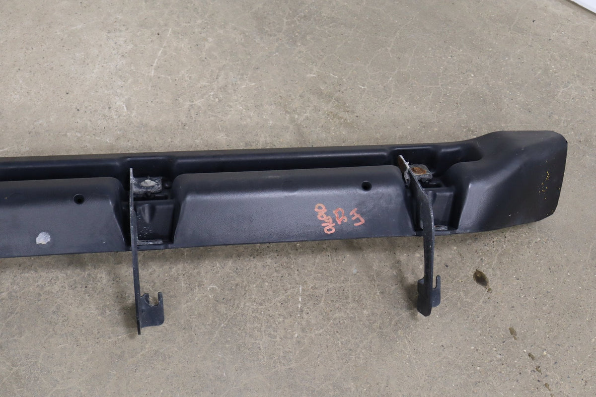 08-13 Chevy Tahoe Hybrid Running Boards 6pc Fender Door Moldings