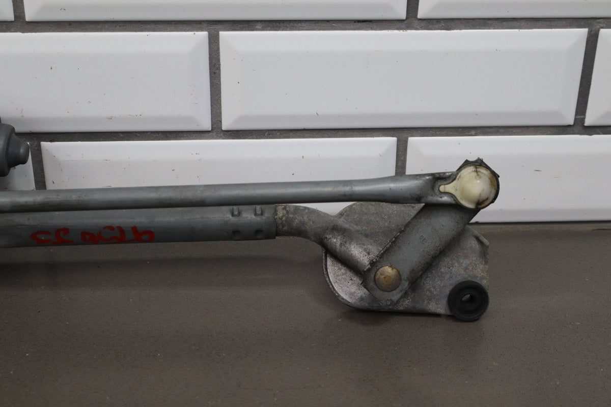 08-14 Dodge Challenger Front Wiper Motor & Linkage Transmission Tested OEM