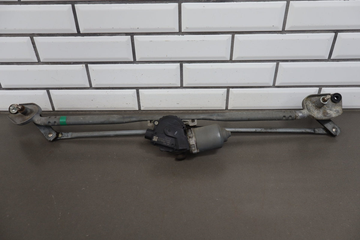 08-14 Dodge Challenger Front Wiper Motor & Linkage Transmission Tested OEM