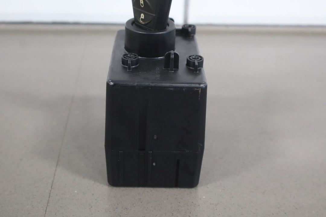 08 - 14 Dodge Challenger Ignition Switch with Key Tested