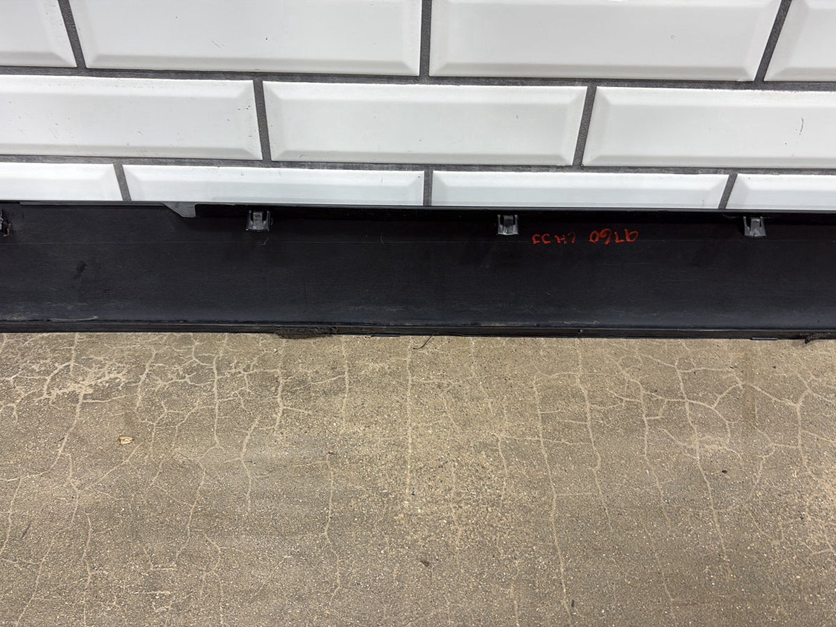 08-14 Dodge Challenger LH Driver Rocker Molding Side Skirt Black OEM