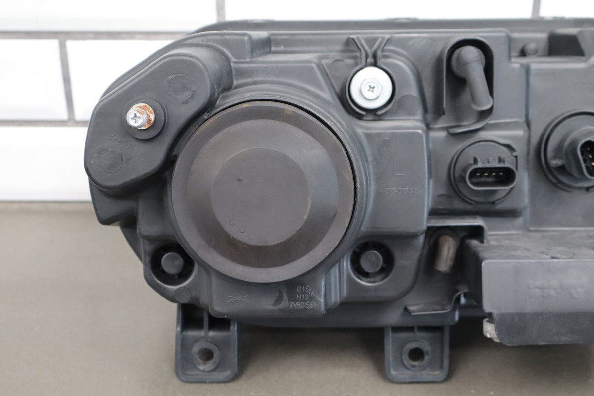08-14 Dodge Challenger LH Driver Xenon HID Headlight 05028779AB Tested OEM