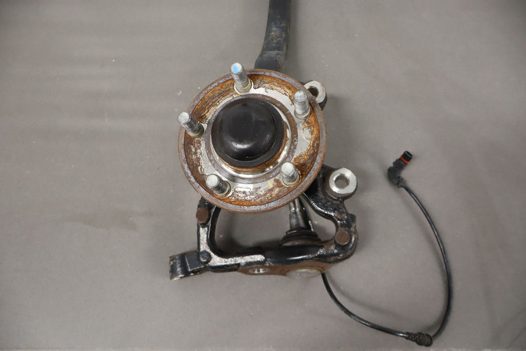 08 - 14 Dodge Challenger SRT - 8 Driver Left Front Spindle / Knuckle OEM
