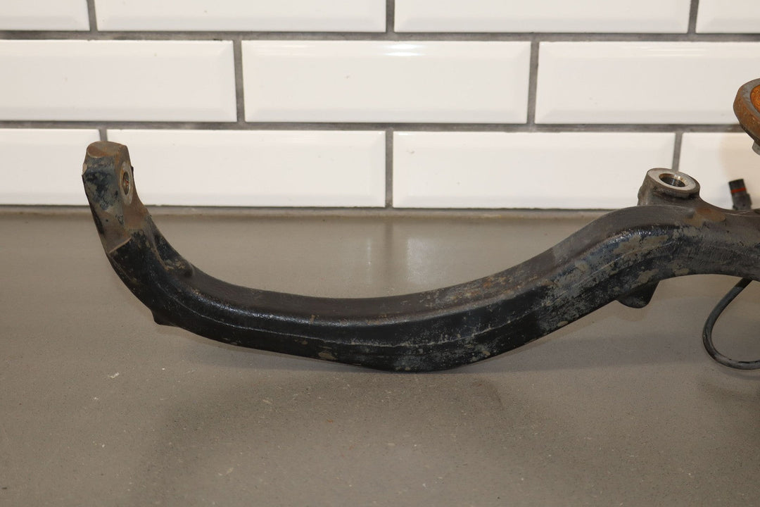 08 - 14 Dodge Challenger SRT - 8 Driver Left Front Spindle / Knuckle OEM