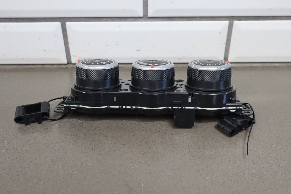 08-15 Mitsubishi Lancer Evo X Automatic Climate Control Tested