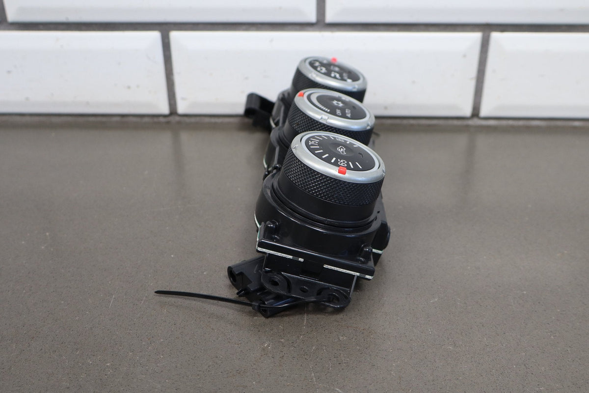 08-15 Mitsubishi Lancer Evo X Automatic Climate Control Tested