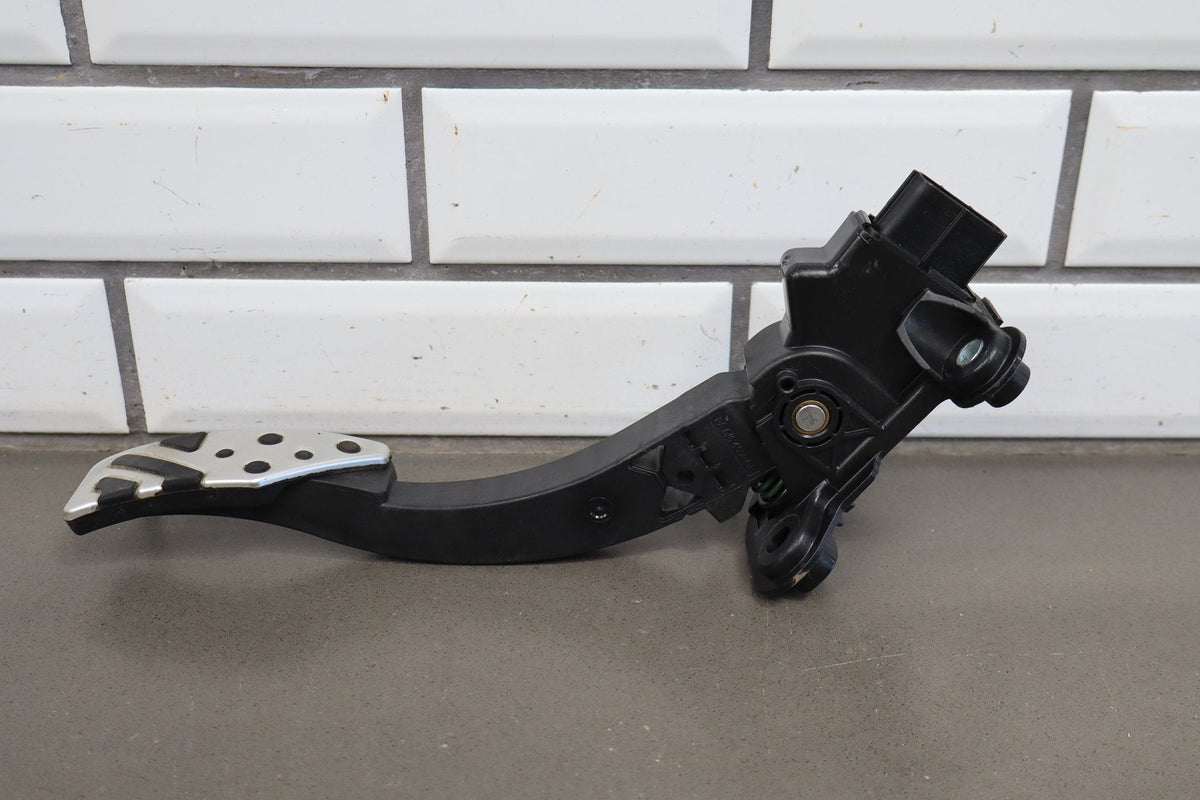 08-15 Mitsubishi Lancer Evo X Electronic Throttle Pedal