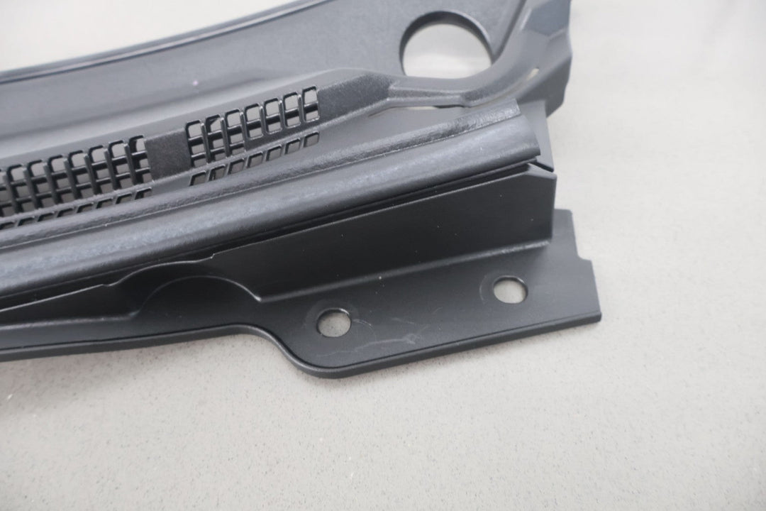 08 - 15 Mitsubishi Lancer Evo X Front Center Windshield Cowl Vent Panel W/ Seal