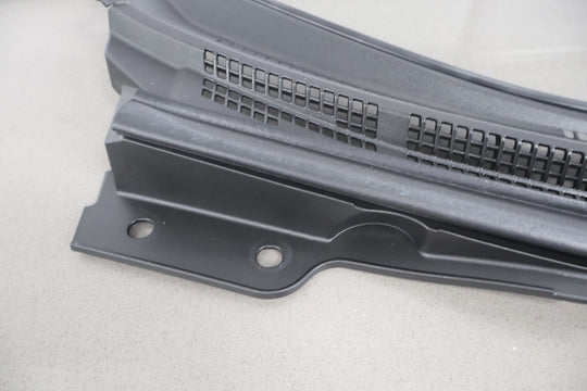 08 - 15 Mitsubishi Lancer Evo X Front Center Windshield Cowl Vent Panel W/ Seal