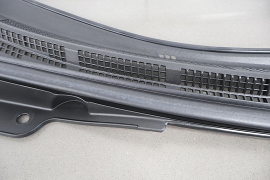 08 - 15 Mitsubishi Lancer Evo X Front Center Windshield Cowl Vent Panel W/ Seal